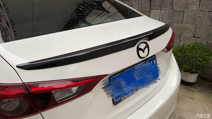 【图】这种小尾翼还有这种小黑标能不能过年检,谁知道…_马自达3 昂克