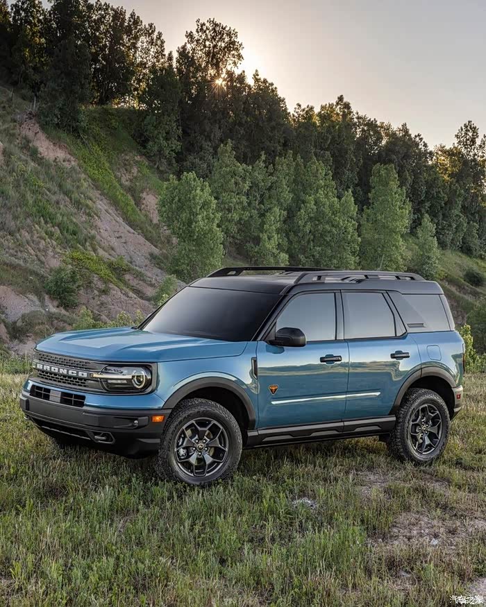 坦克显得不够干练, 主要4个门太厚!(对比福特bronco)