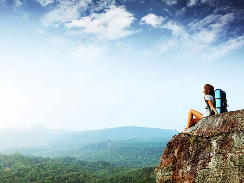 一样的树,一样的山,一样的春夏秋冬,一样的风景,重重迭迭似曾
