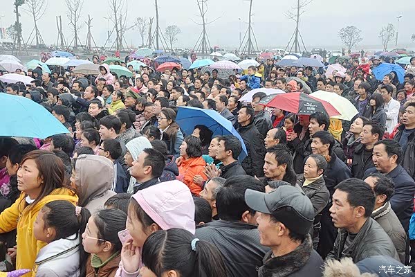 文艺下乡的现场._欢动论坛_汽车之家论坛