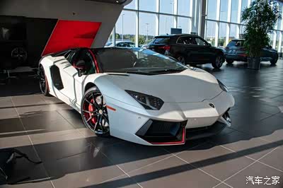 摆在奥迪店里面的大牛,话说为啥_精彩图集论坛_手机汽车之家