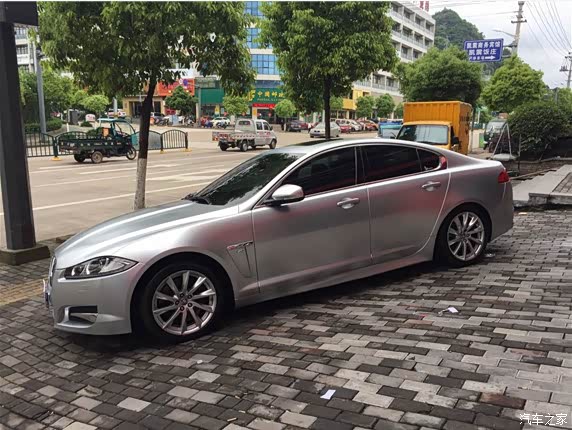 捷豹xf电光金属钛银汽车改色