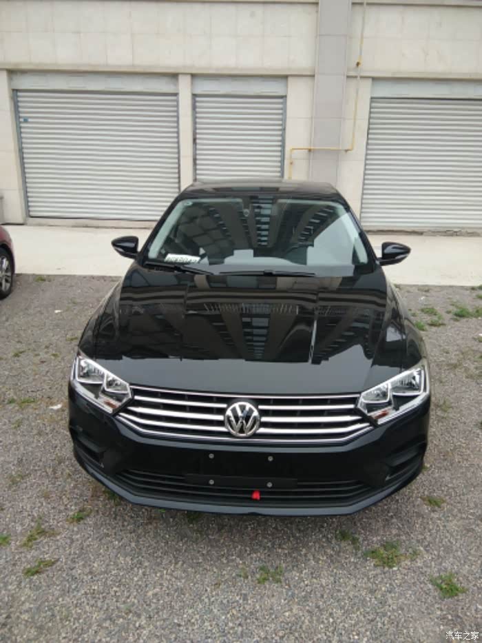 2018款手时宝来黑色提车作业