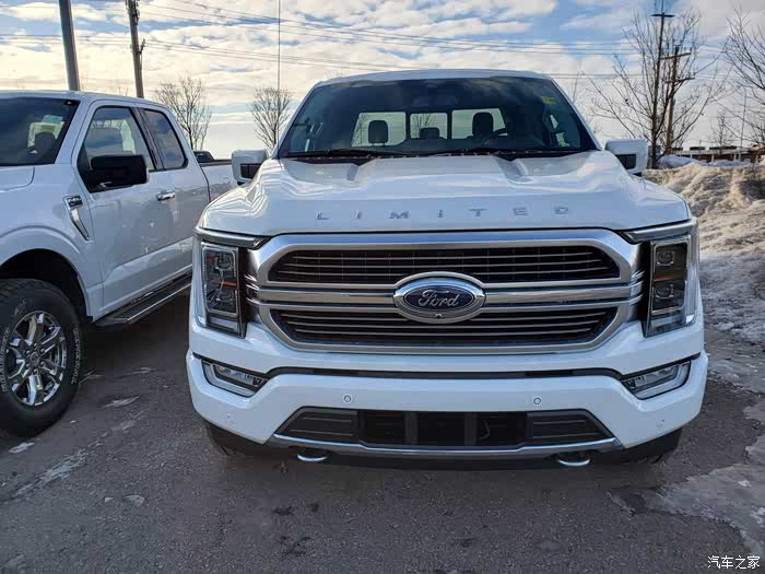 f150limited顶配内饰,中配lariat内饰,还有新款猛禽消息_福特皮卡论坛