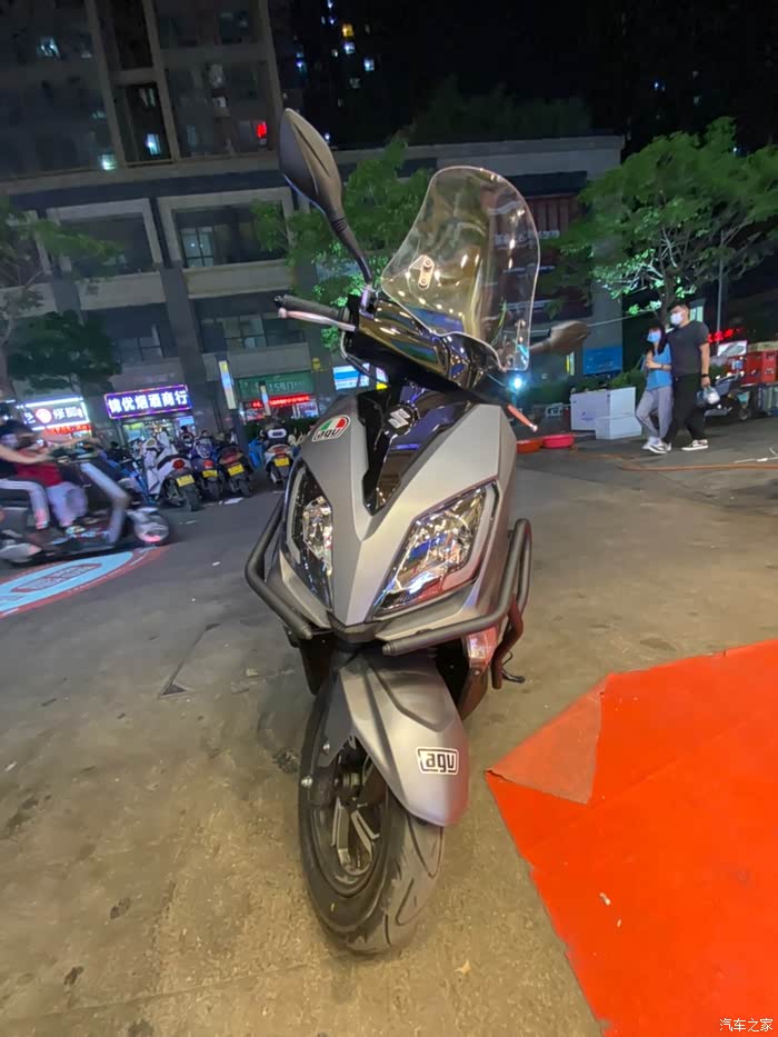 铃木uy125百年灰色