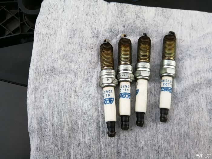 5t火花塞更换保养清洗,间隙调整,不更换延长使用_荣威rx5/rx5新能源