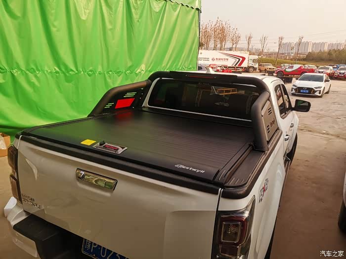 五十铃dmax21款dmax后尾箱改装