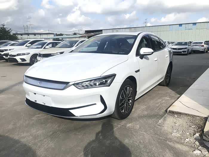 【降温送关怀】探店体验比亚迪秦plus ev