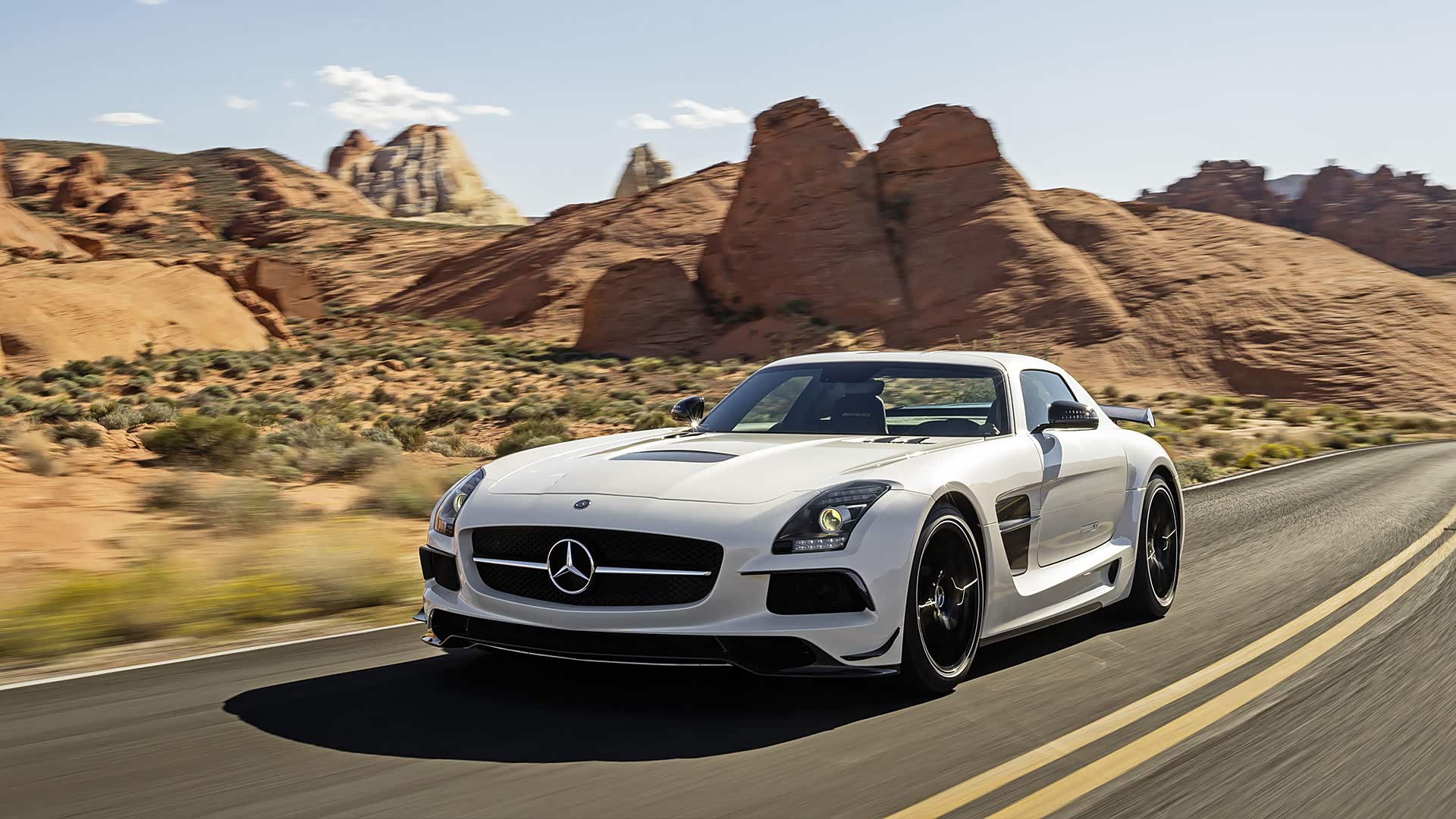 欧翼门神车奔驰 sls amg 帅气十足.