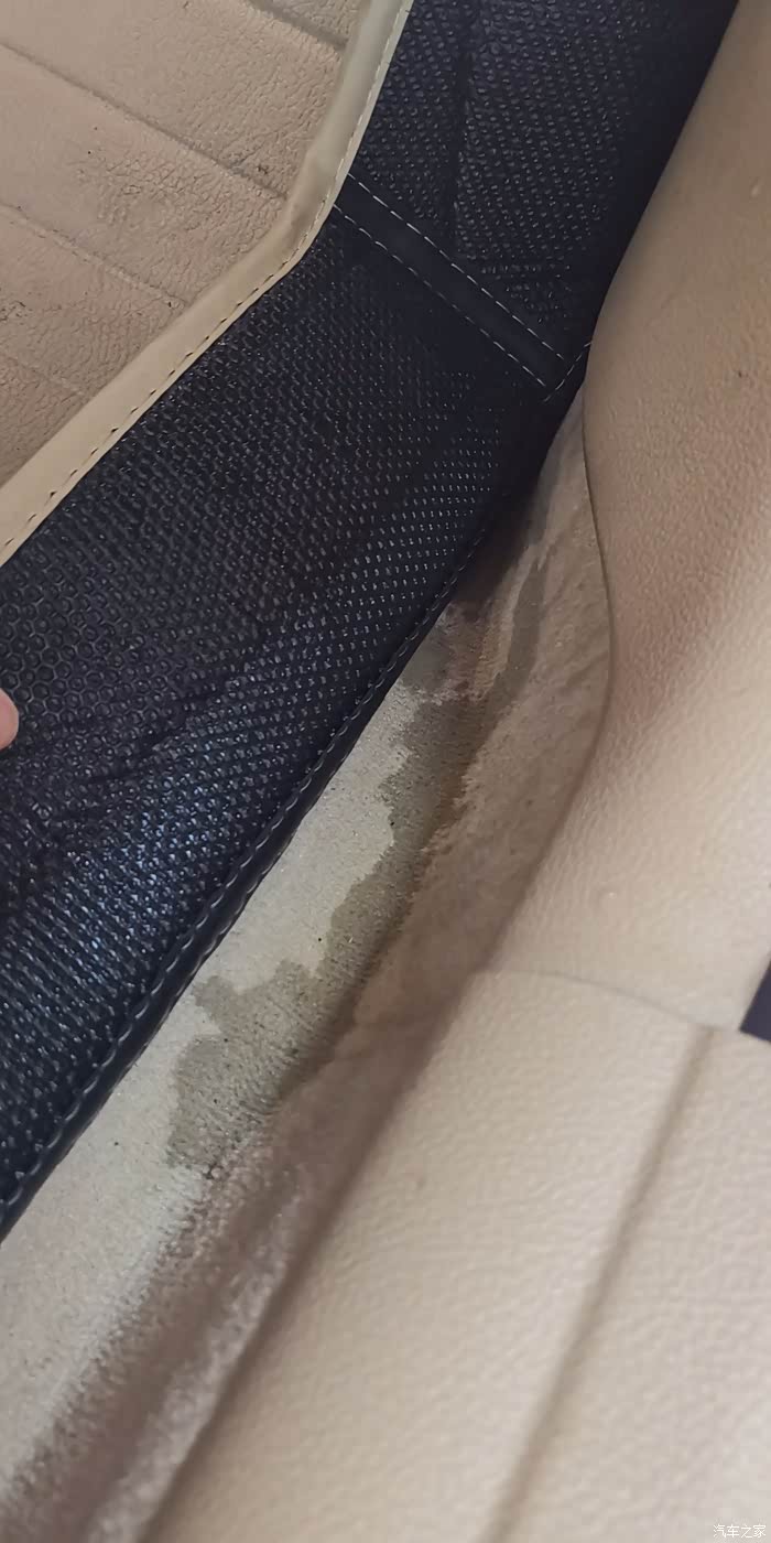 求拆地毯方法天窗漏水了