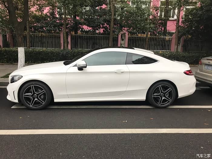 【图】忍痛卖爱车20款c260 coupe 白色 内棕两门轿跑_奔驰c级论坛