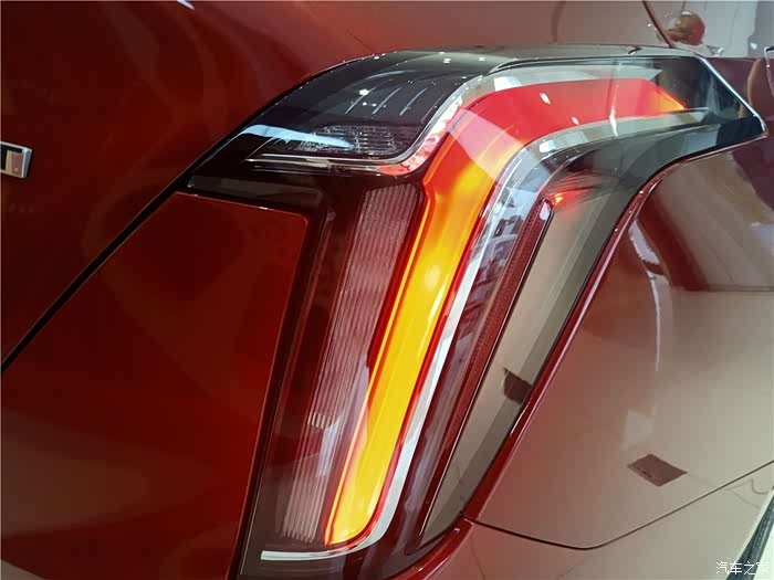 凯迪拉克ct4,颜值在线,令人惊喜莫名,心跳加速的红黑配!