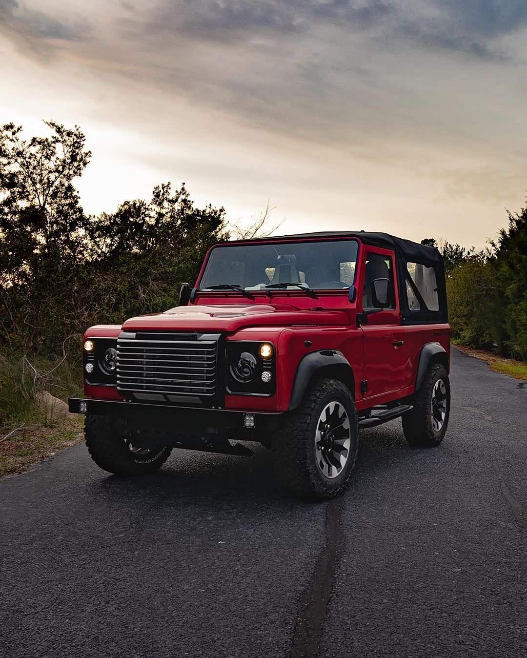 红色卫士最富有激情的样子_路虎卫士论坛_手机汽车之家