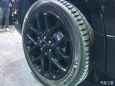 用了米其林latitude的轮胎.还是舍得下成本的.