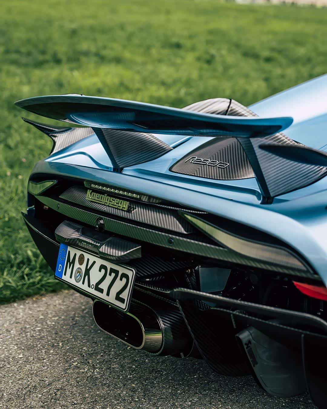 图 柯尼塞格regera,蓝色车漆,为"horizon 霸气十足