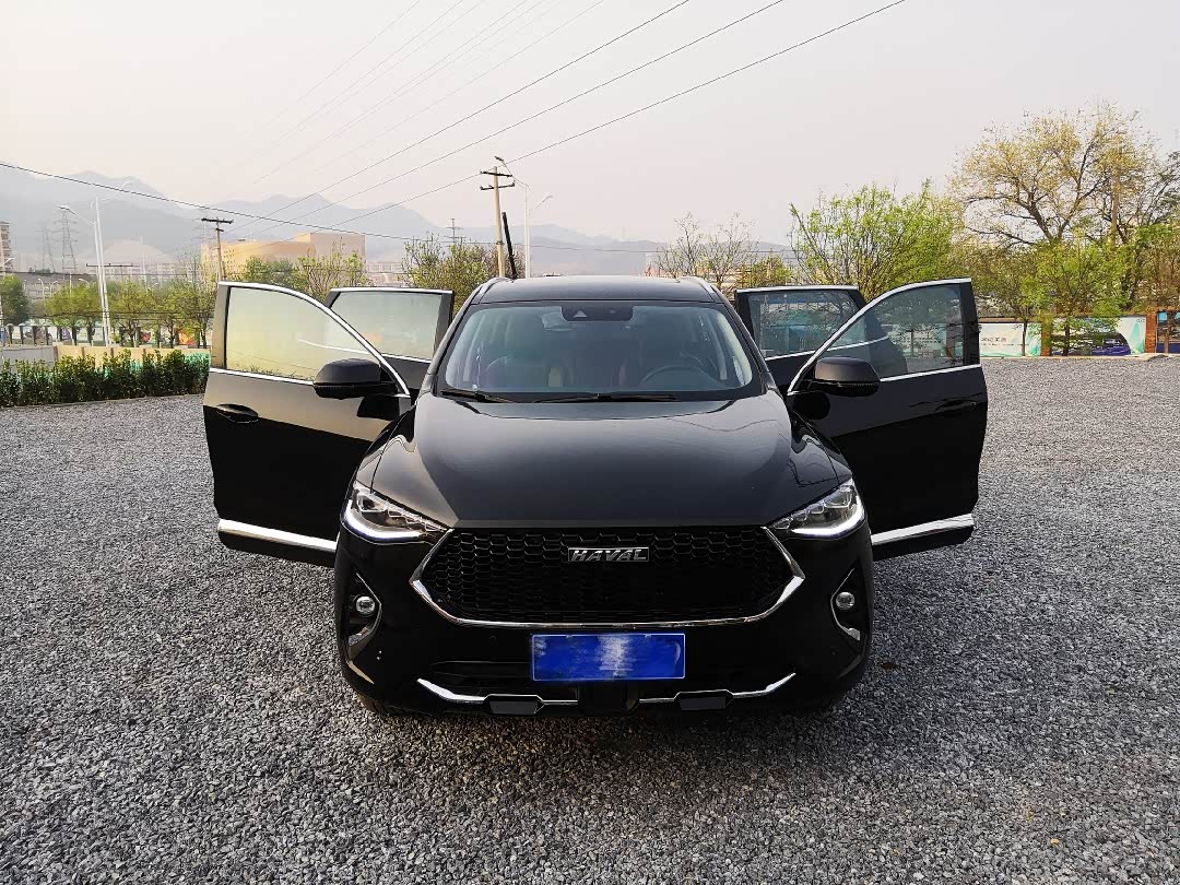 哈弗f7初试非铺装碎石路 勇于尝试