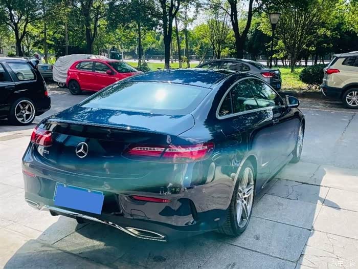 个人出17年e200coupe蓝外玛奇朵米游艇蓝内