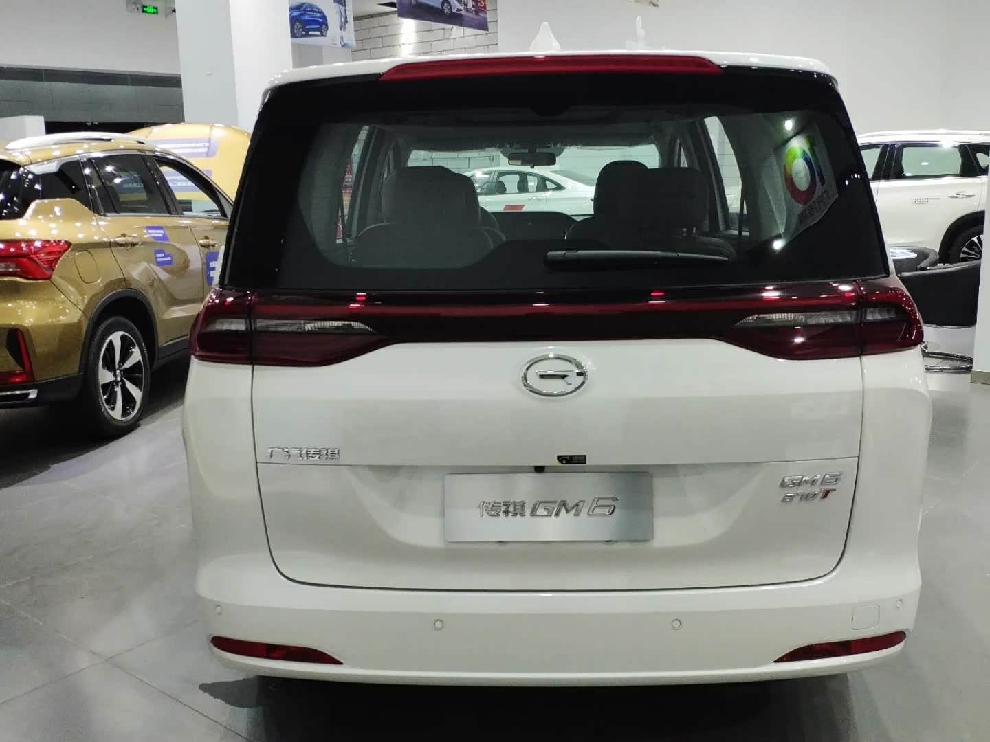 新年之际专程来看传祺gm6