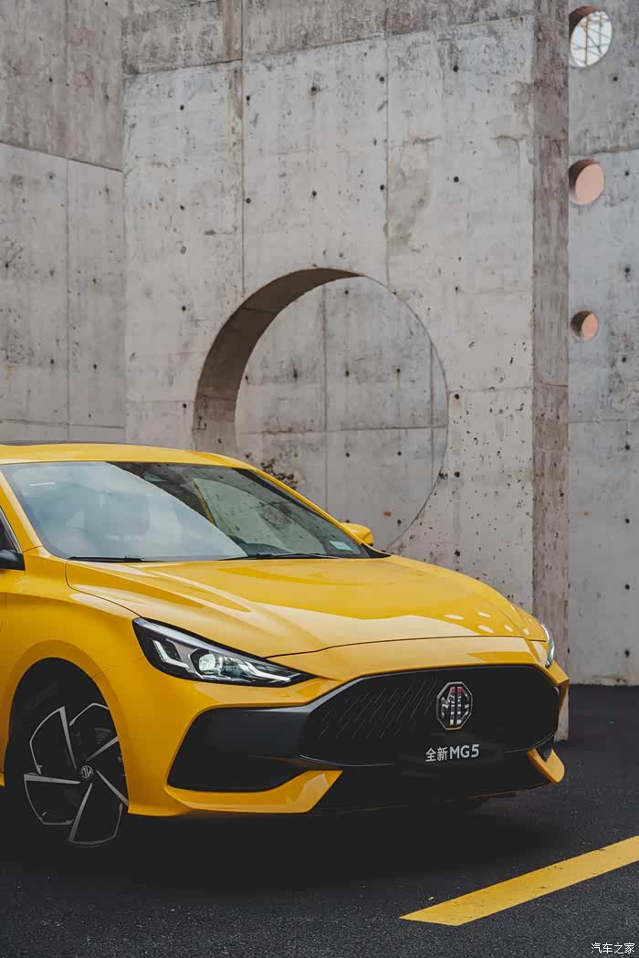 路人偶遇官拍三厢mg5,火速前来分享