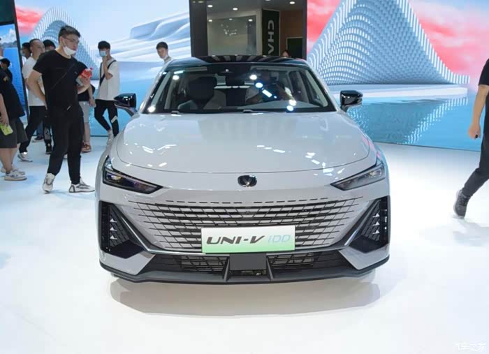 经典车型混动升级长安unividd亮相重庆车展