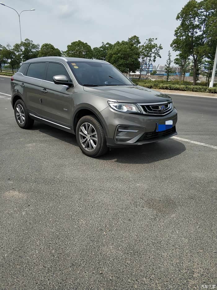 喜提新车来报道,灰色博越自动智联型