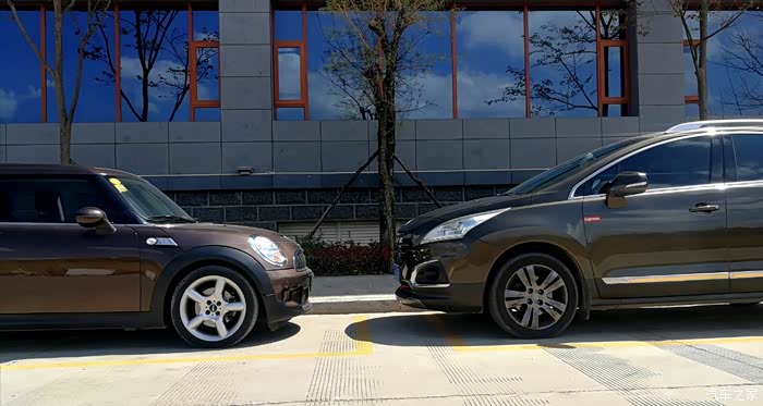 标致3008轮毂翻新修复改色