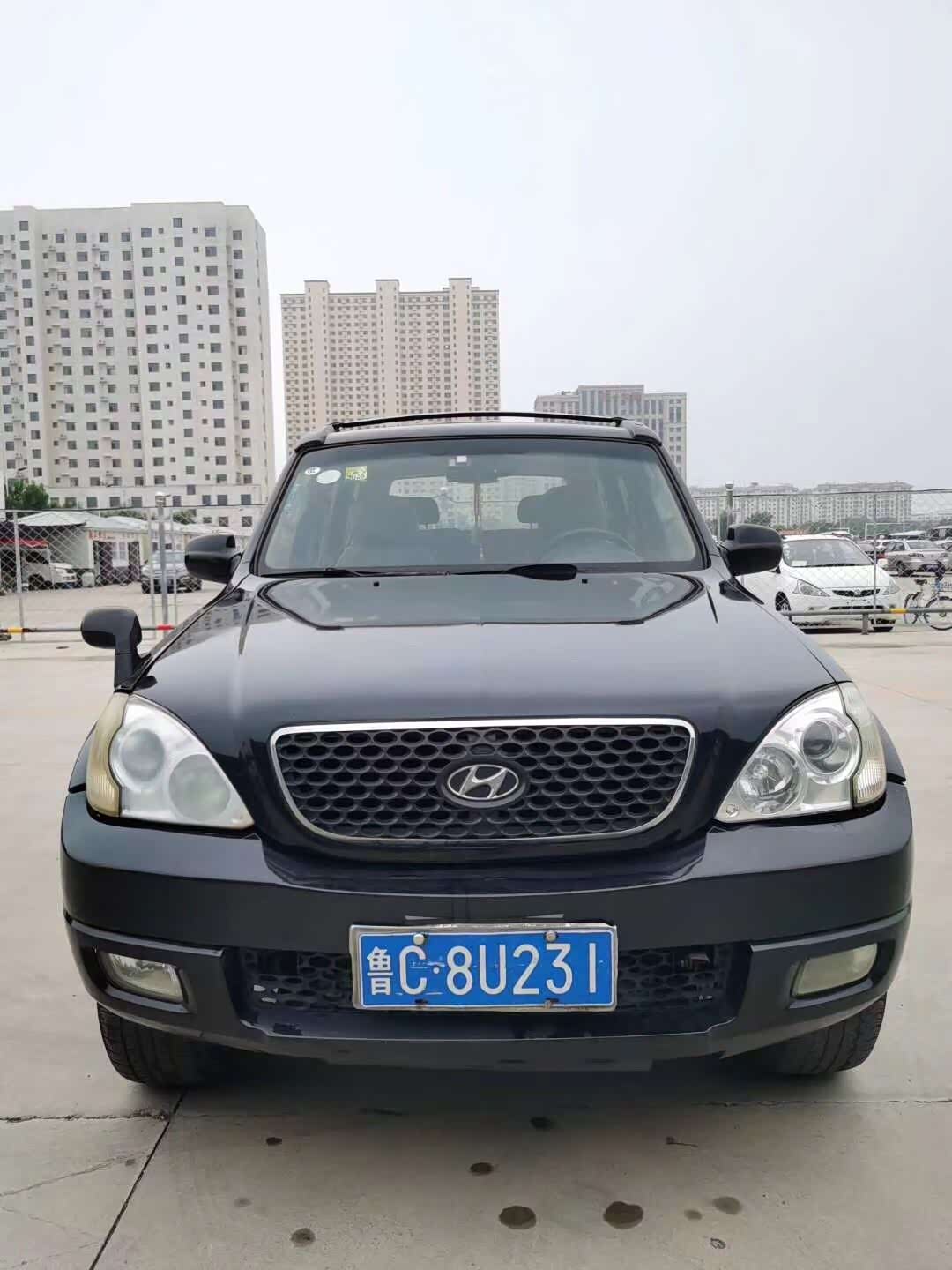 进口的现代特拉卡非常硬派的四驱大越野霸气十足