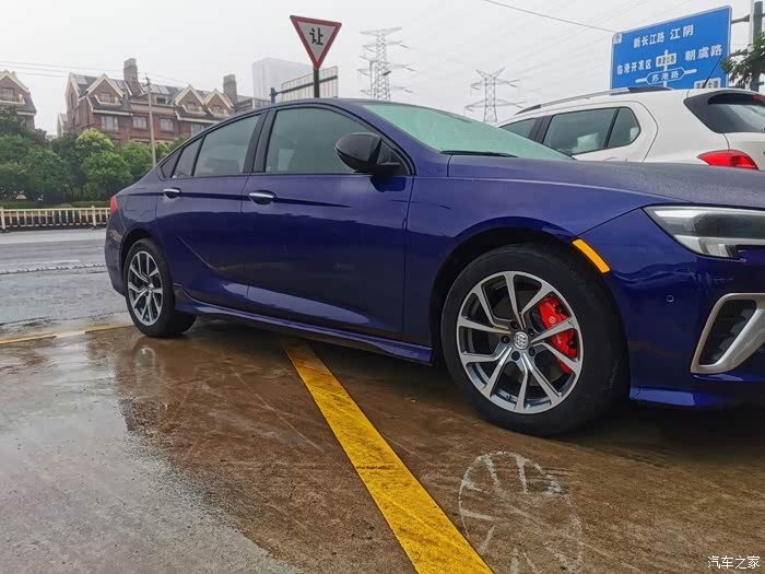 君威gs升级鹿头轮毂