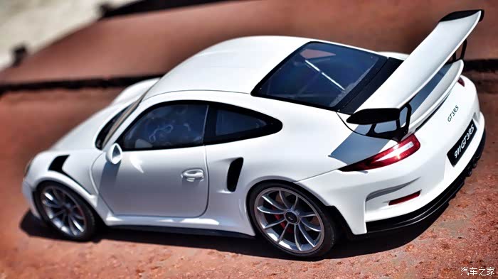 autoart奔驰6x6911gt3rs