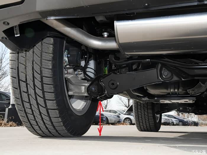 奇瑞汽车后悬架后梁感观很差