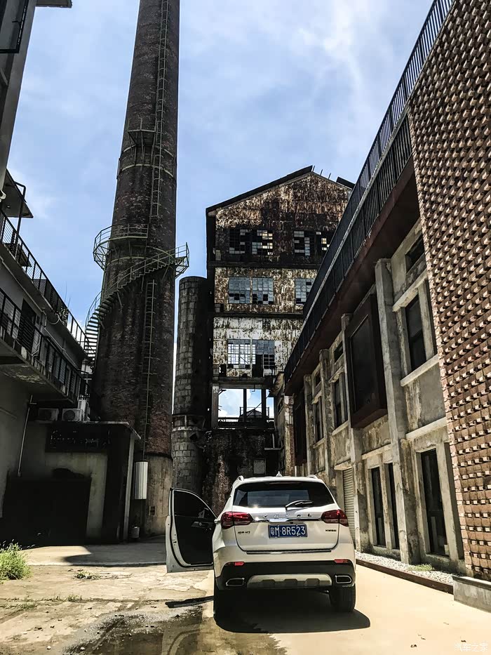 为爱发声哈二代步感受紫泥堂艺术小镇的斑驳之美