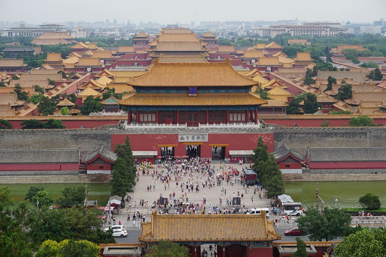 北京故宫,是世界上规模最大,保存最完好的古代皇宫建筑群