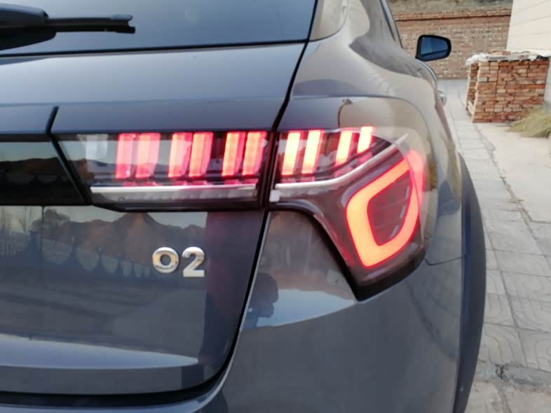 我与领克02间的故事情节