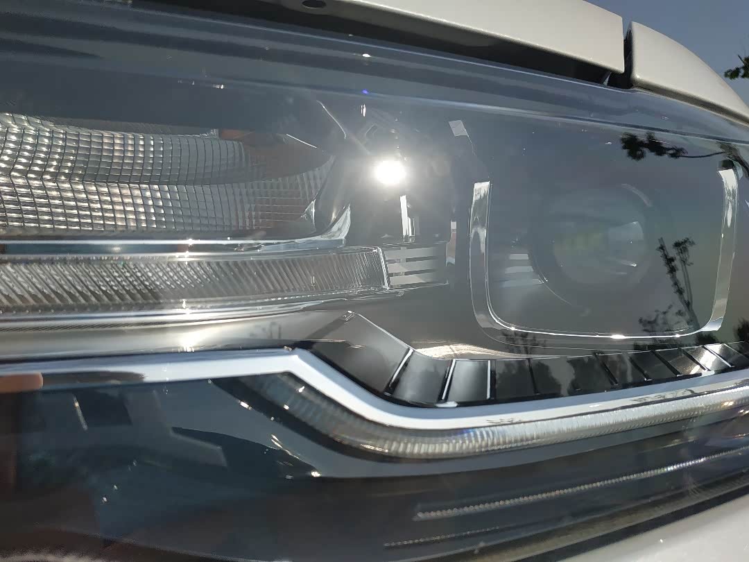 关于哈弗h4更换led大灯作业