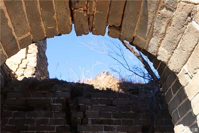 废弃的长城楼.