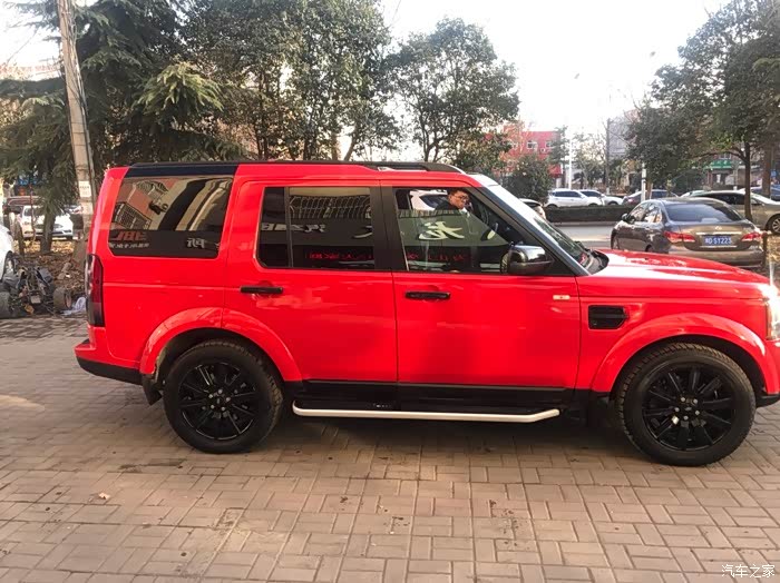 路虎发现4改大红色