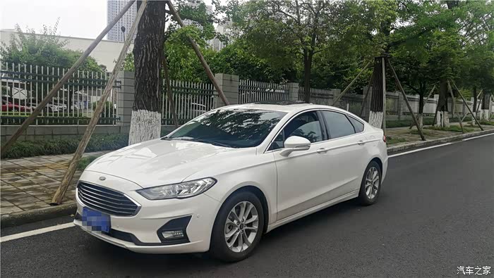 自己的第一台车蒙迪200欧智控时尚型