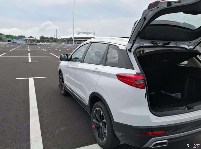 【用车分享】恋上你的容颜,奔腾r9购车用车分享