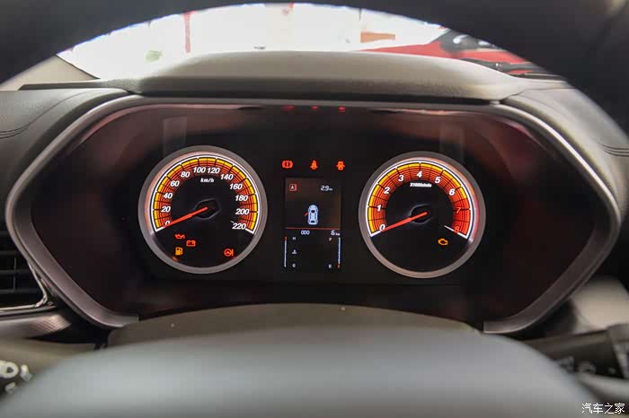 机械仪表盘没有液晶的炫酷