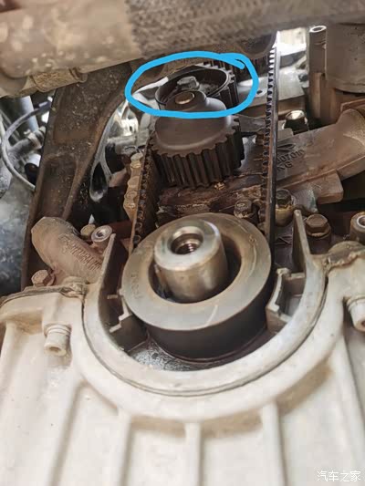 XKTY.COM星空体育-油价飞涨电车冲高！零跑汽车涨超4%港股通汽车ETF汇添富(159210)大涨超2%盘中强势吸金连续第5日获净申购！新一轮成品油调价开启