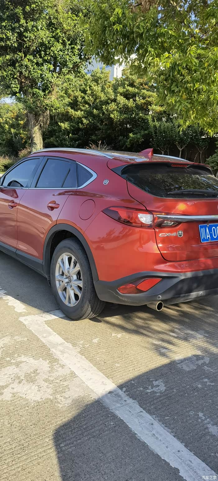 出一台蓝天活力版自动版马自达cx4