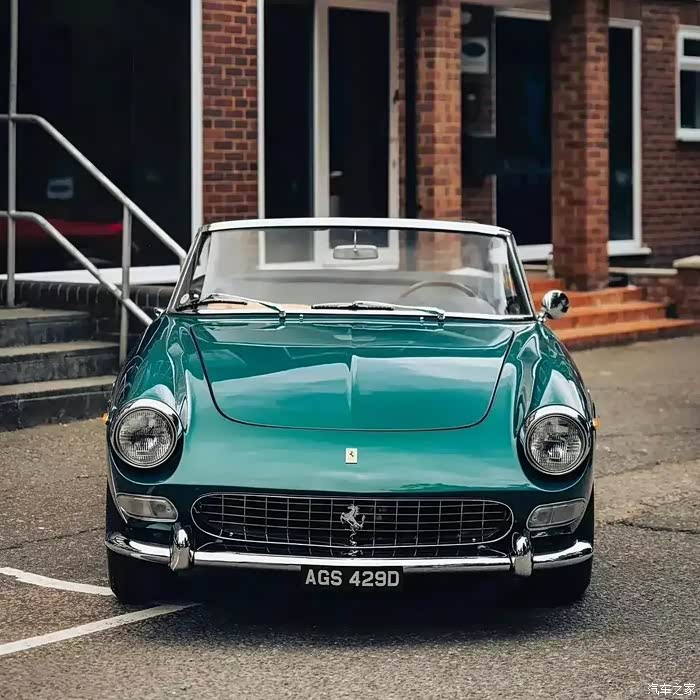 优雅经典六十年代法拉利经典敞篷车275gts