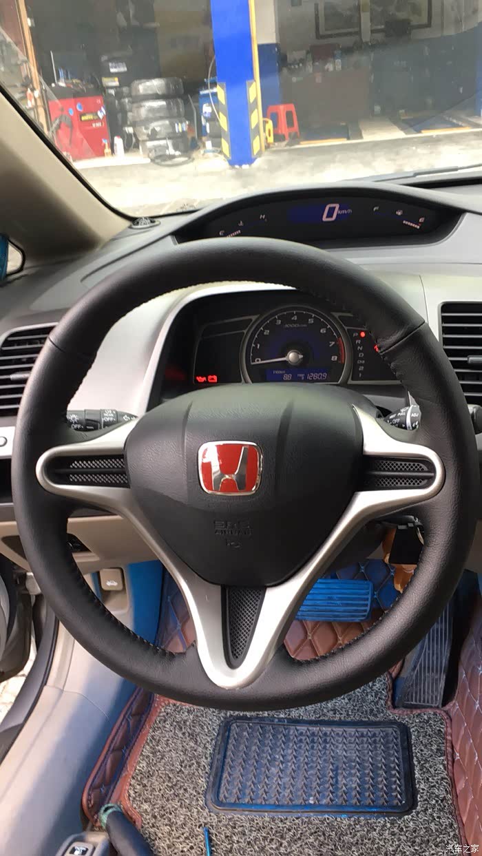 有没有八代思域三幅真皮方向盘啊