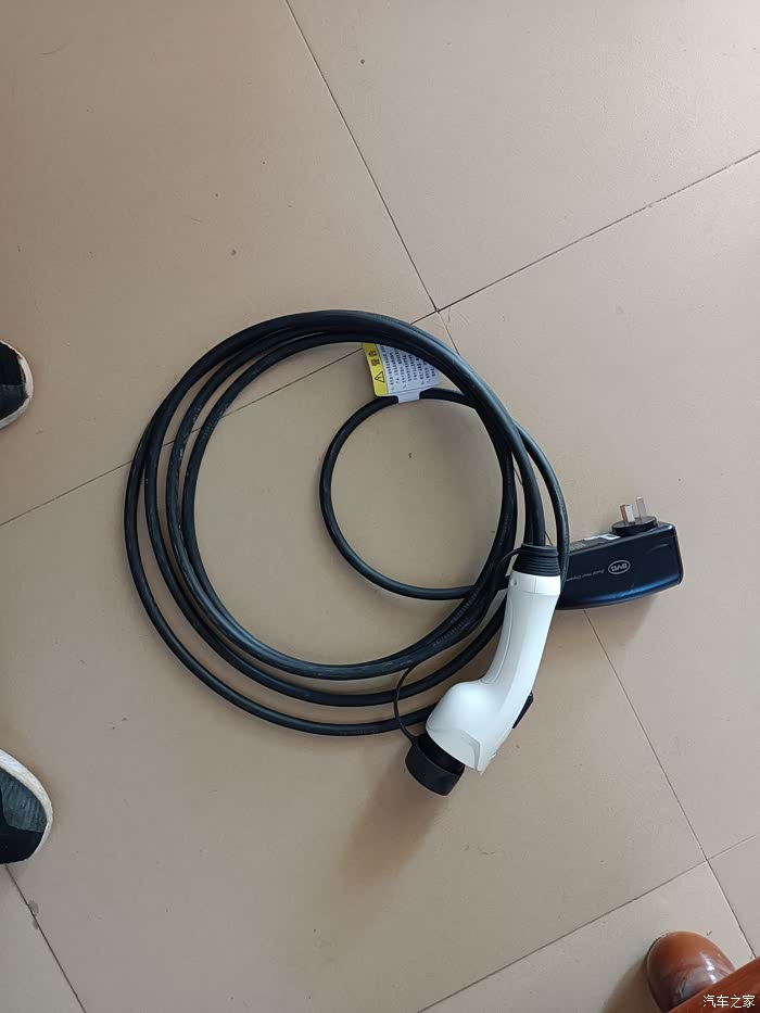 比亚迪元pro充电枪说明