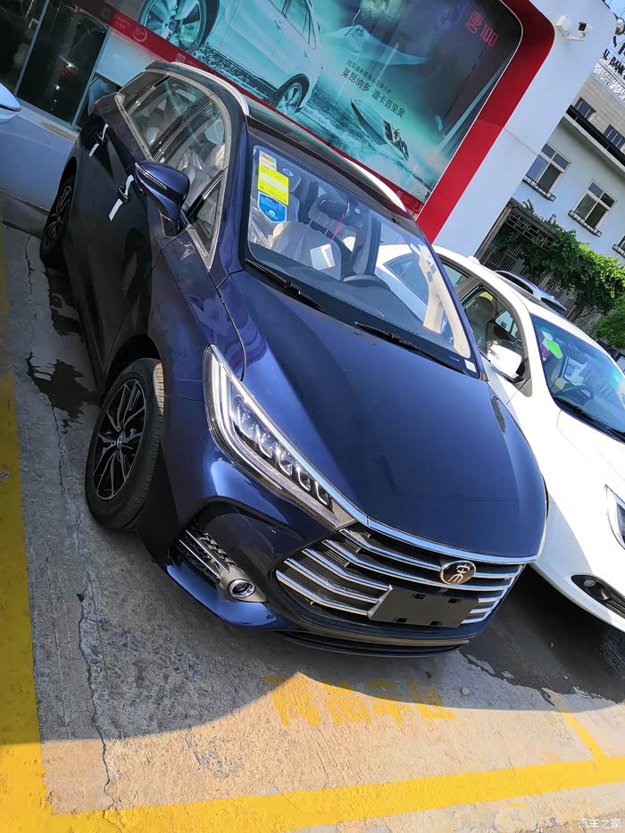 墨石蓝色也好看,太阳下非常亮眼