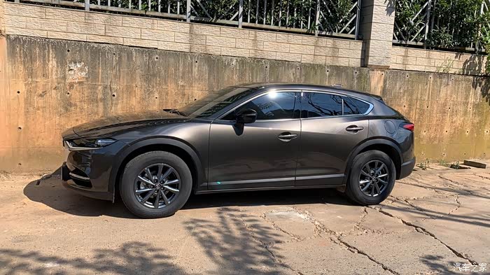 有大佬买cx4琉璃棕的吗发点图片探讨探讨哇看不到实车