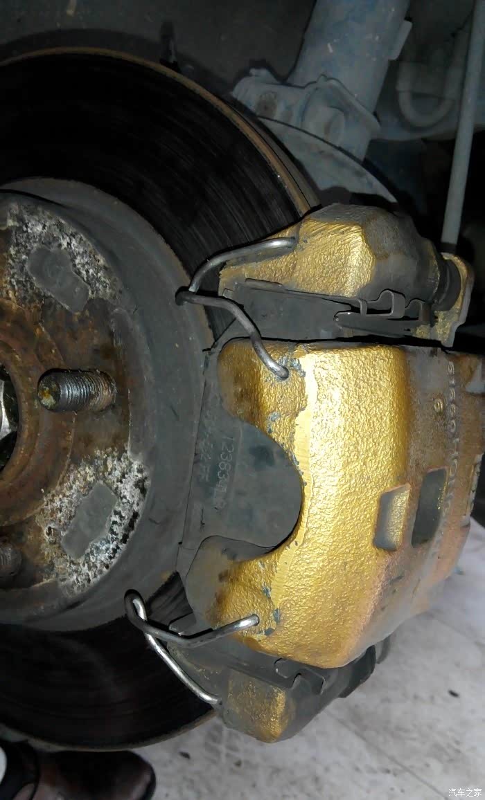 16款自动雨燕刹车卡钳异响解决办法?