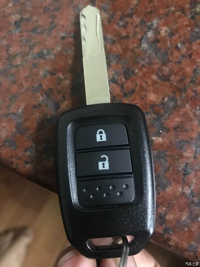 18款海洋蓝提车