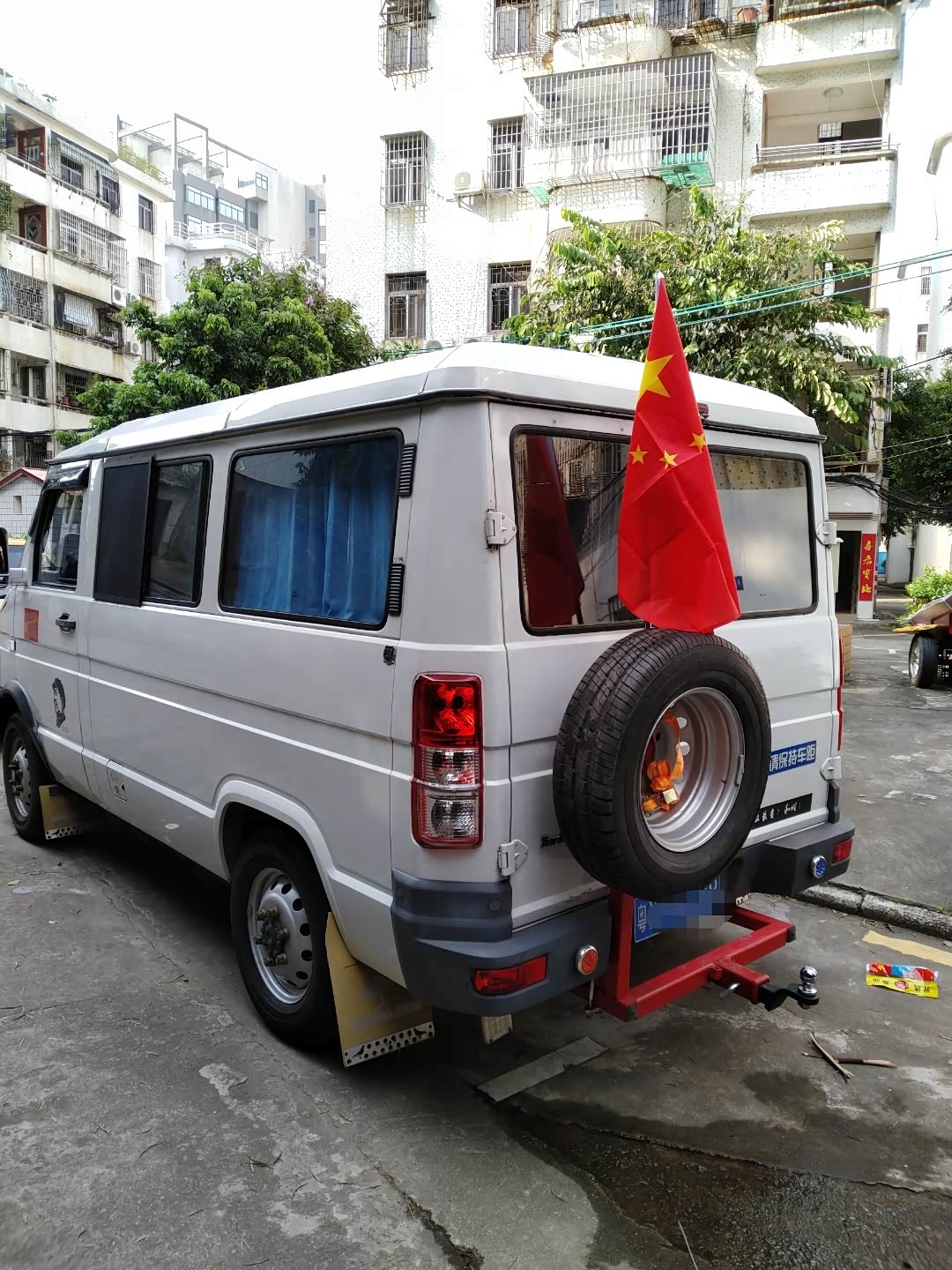 依维柯得意低顶平时上下班也很方便