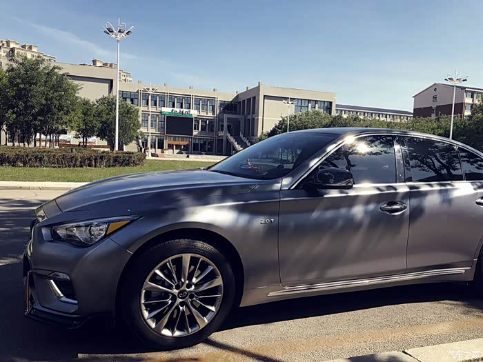 只走姿态的战斗灰